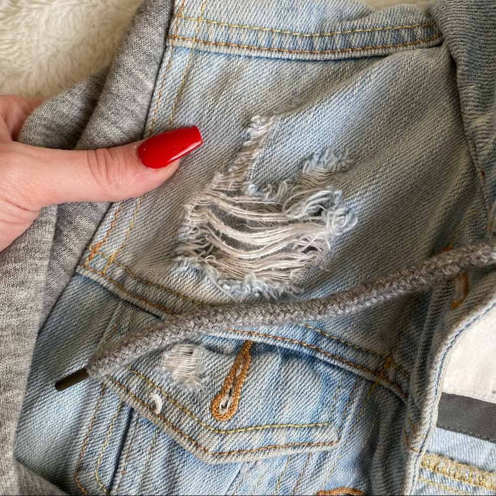 Denim jacket - Picture 4 of 5